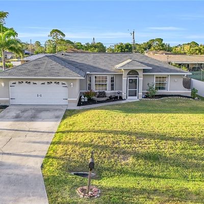 8417 Bamboo Rd, Fort Myers, FL 33967