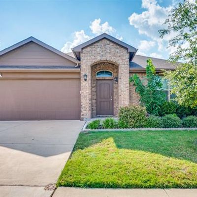 8429 Artesian Springs Dr, Fort Worth, TX 76131