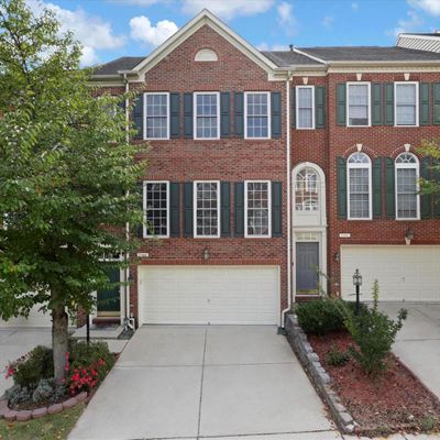 8432 Chaucer House Ct, Lorton, VA 22079