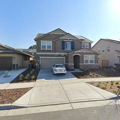 8437 Stara St, Elk Grove, CA 95758