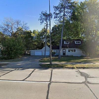 844 Broadway St N, Menomonie, WI 54751