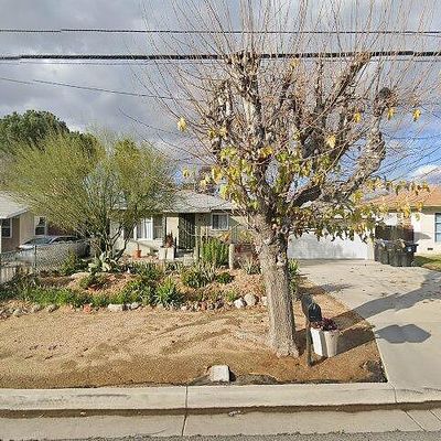 844 E Johnston Ave, Hemet, CA 92543