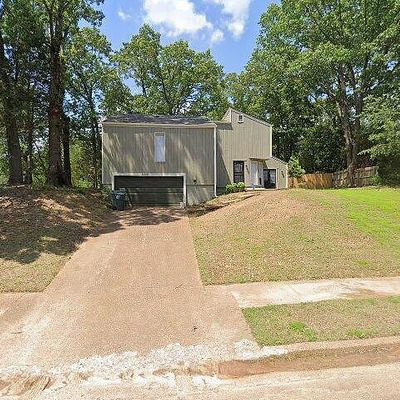 8446 Chippingham Dr, Cordova, TN 38016