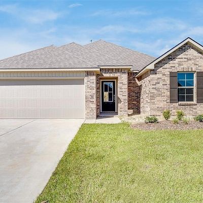 900 Gold Finch Way, Lake Charles, LA 70611