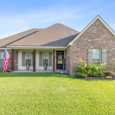 900 Golden Grain Rd, Duson, LA 70529