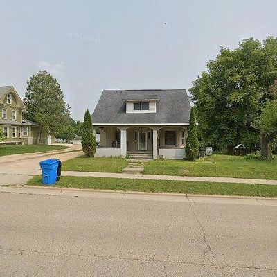 900 Main St, Gresham, WI 54128