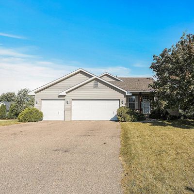 900 Sunrise Ln, Belle Plaine, MN 56011