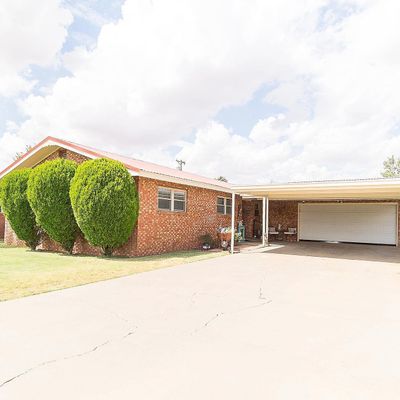 900 W Christopher Street, Clovis, NM 88101