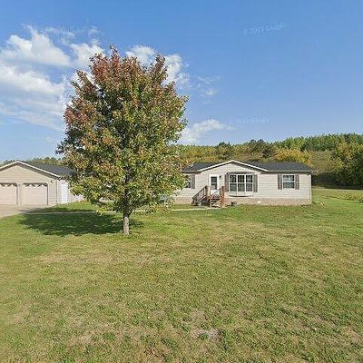 901 Trailview St, Bovey, MN 55709