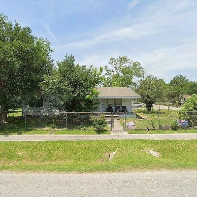 9021 Lomax St, Houston, TX 77093