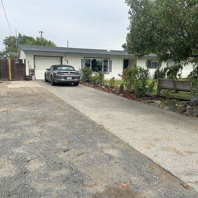 9021 Mcconnell Drive, Moses Lake, WA 98837