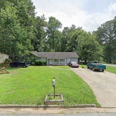 9022 Homewood Dr, Riverdale, GA 30274