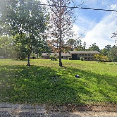 903 Nolan Trce, Leesville, LA 71446