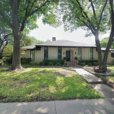 9030 Meadowknoll Dr, Dallas, TX 75243