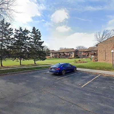 9030 N Park Plaza Ct, Milwaukee, WI 53223