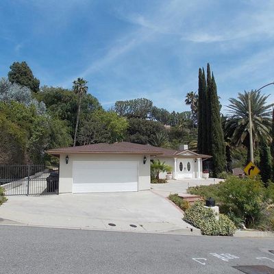 9031 Alto Cedro Dr, Beverly Hills, CA 90210