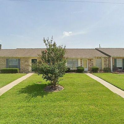 9035 Glen Meadow Ln, Beaumont, TX 77706