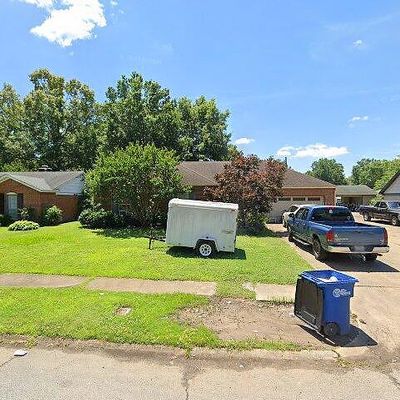 904 Arlington Dr, West Memphis, AR 72301