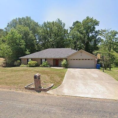 904 Robin Ln, White Oak, TX 75693