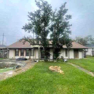 904 Tiger Dr, Thibodaux, LA 70301