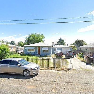 905 N 29 Th Ave, Yakima, WA 98902