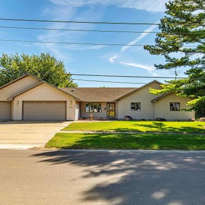 906 31 St Ave, Monroe, WI 53566