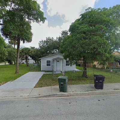 906 Avenue C, Fort Pierce, FL 34950