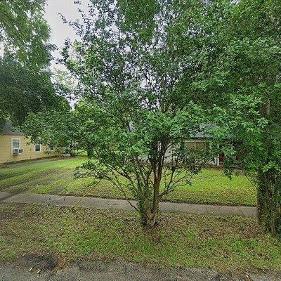 906 Live Oak St, Columbus, TX 78934