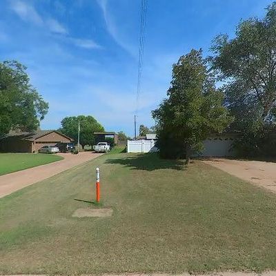 906 N Randall Ave, Elk City, OK 73644