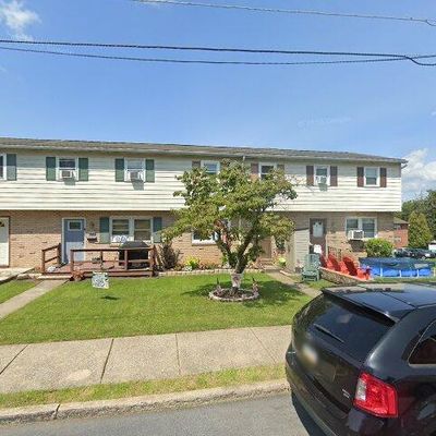 906 S Meadow St, Allentown, PA 18103