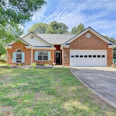 906 Relaxed Way, Winder, GA 30680