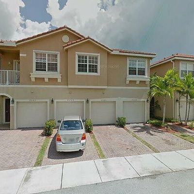 9061 Plymouth Pl, Tamarac, FL 33321