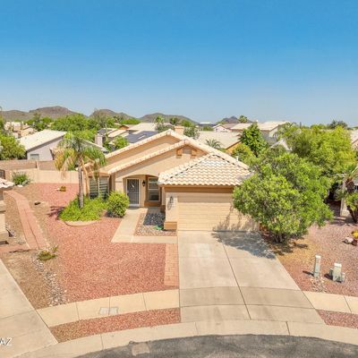 9063 N Safflower Ln, Tucson, AZ 85743