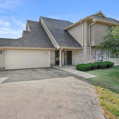 9068 W Elm Ct, Unit D, Franklin, WI 53132