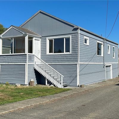 907 Washington Ave, Hoquiam, WA 98550