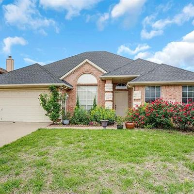 908 Birkshire Dr, Lewisville, TX 75077