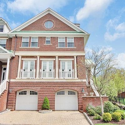 908 Heights Ln, Tenafly, NJ 07670