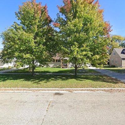 909 6 Th Ave Sw, Pipestone, MN 56164