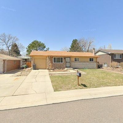 909 Nelson St, Lakewood, CO 80215