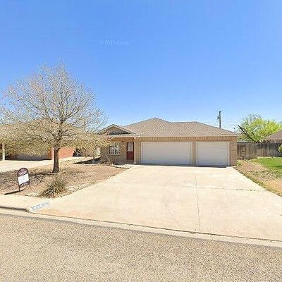 909 Pheasant Run Ave, Dumas, TX 79029