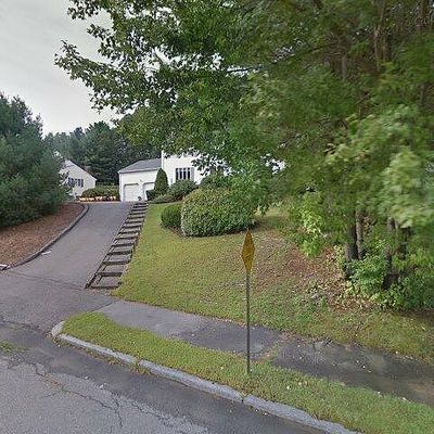 91 Flanagan Dr, Framingham, MA 01701