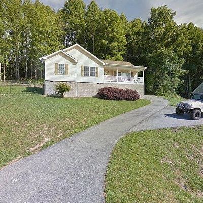 91 Peaceful Orchard Dr, Hendersonville, NC 28792