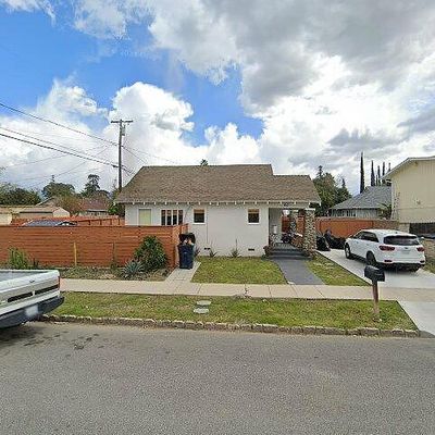 910 Berkeley Dr, Redlands, CA 92374