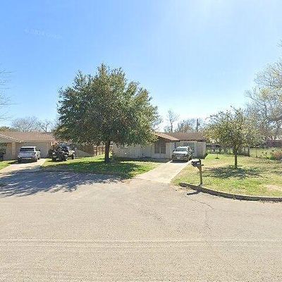 911 Anna St, Pleasanton, TX 78064