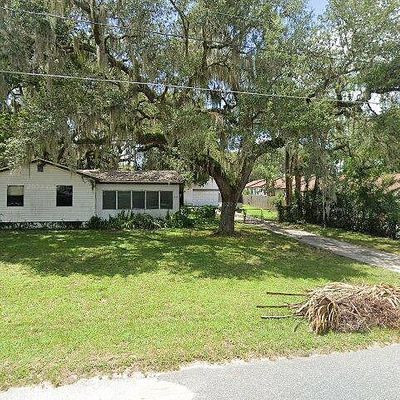 911 Lucas St, Leesburg, FL 34748