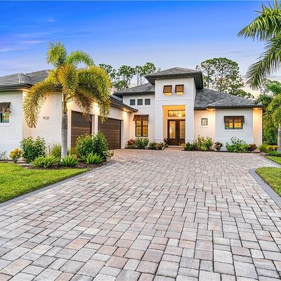 9121 Strike Ln, Bonita Springs, FL 34135