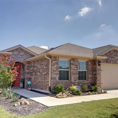 9128 High Stirrup Ln, Fort Worth, TX 76131