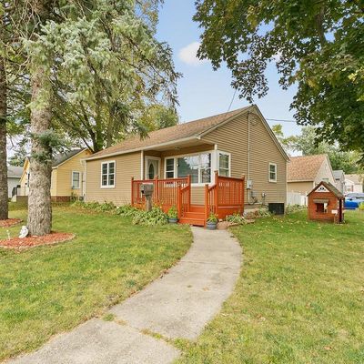 913 5 Th St Se, Waseca, MN 56093