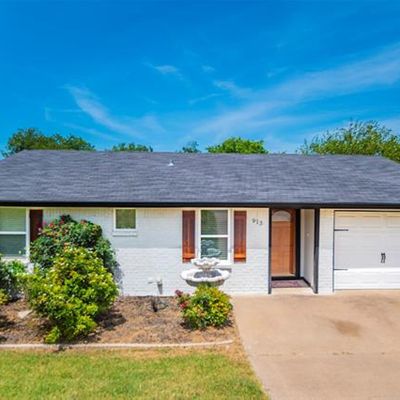 913 Duke St, Weatherford, TX 76086