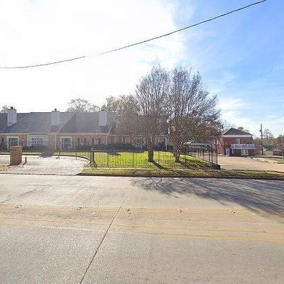 913 Kings Hwy, Shreveport, LA 71104